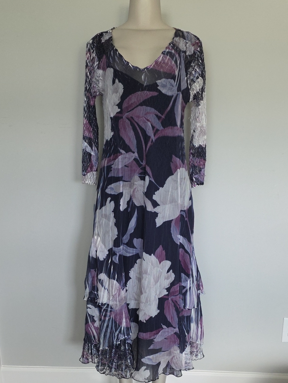 Komarov black/purple fkoral print dress-L